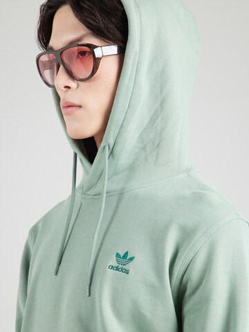 ADIDAS ORIGINALS Mikina 'Essentials' – zelená