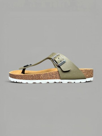 salzhaut T-bar sandals in Green: front