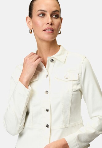 zero Blazer in White