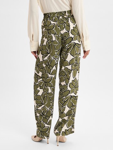 VILA Wide leg Pleat-Front Pants ' Mara Dura ' in Green