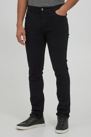 11 Project Jeans 'BETTO' in Black: front