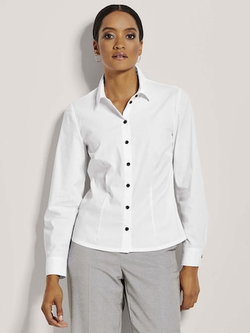 MADELEINE Blouse in Wit: voorkant