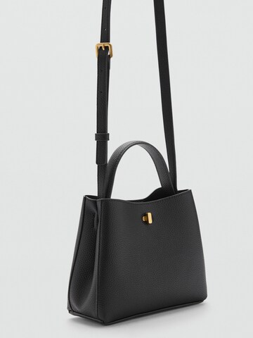 Sacs à main 'PEDRA' MANGO en noir