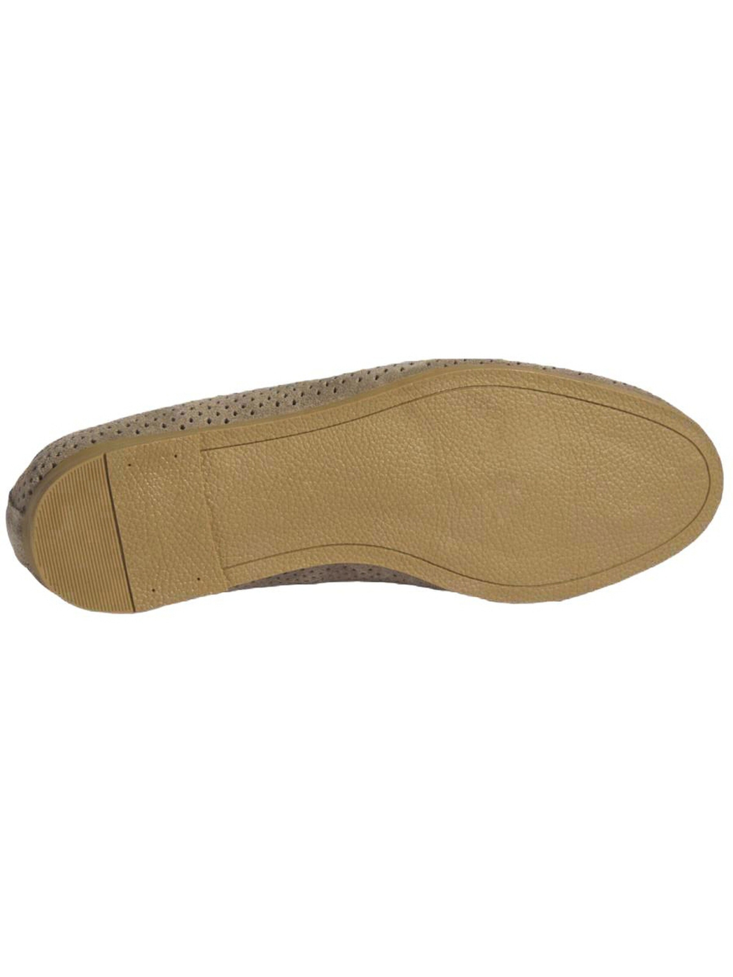 Desa Moccasins in Brown