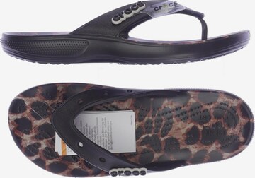 Crocs Sandalen 40,5 in Schwarz: predná strana