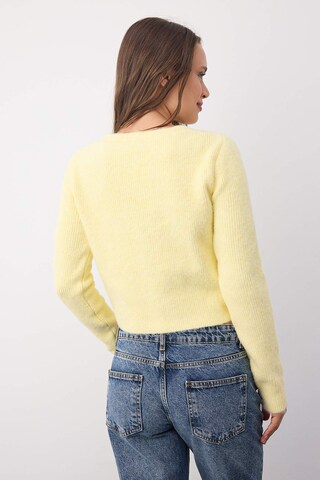 Trendyol Strickjacke in Gelb