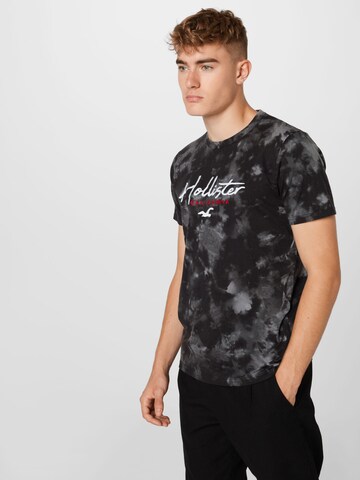 Tricou de la HOLLISTER pe negru: față