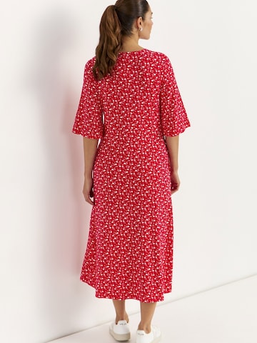 Robe Cellbes of Sweden en rouge