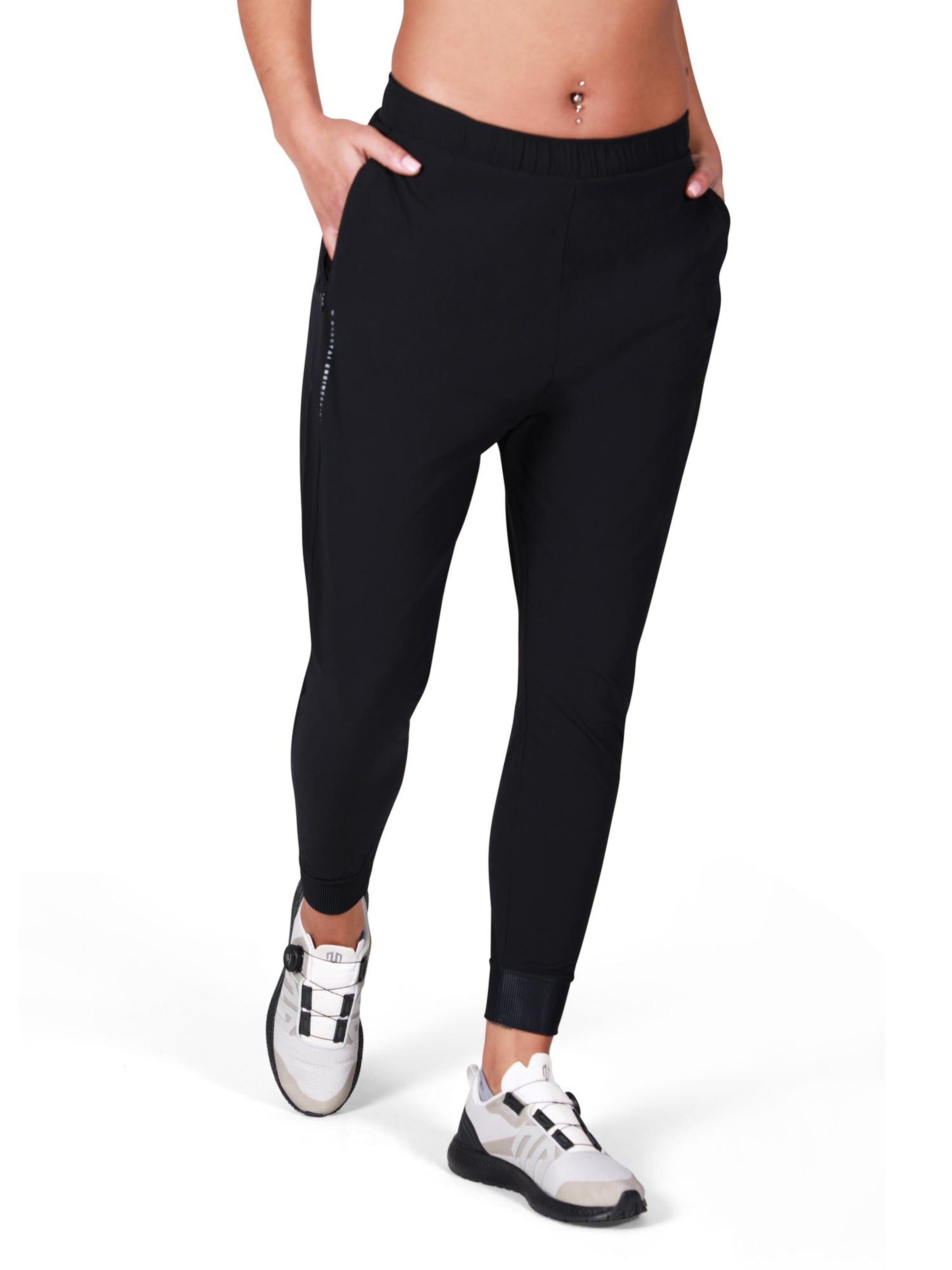 MOROTAI Tapered Sportbyxa 'Kansei' i svart: framsida