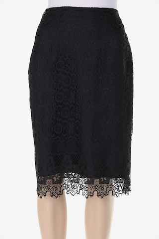 Christian Lacroix Skirt in XXL in Black: front