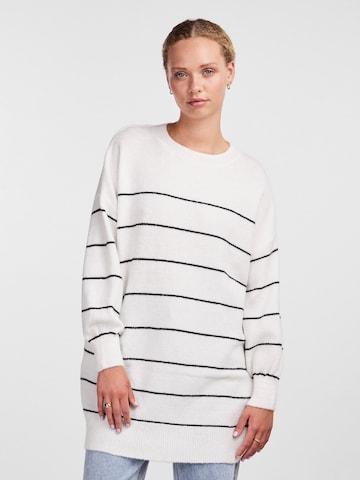 Pullover 'BEVERLY' di PIECES in bianco: frontale