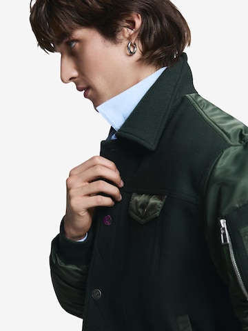 Geacă de primăvară-toamnă de la Desigual pe verde