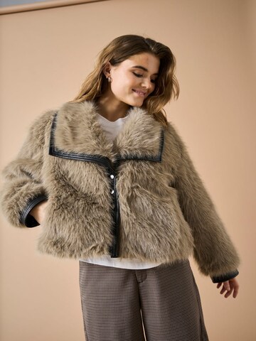 ONLY - Chaqueta de entretiempo 'PISA' en beige: frente