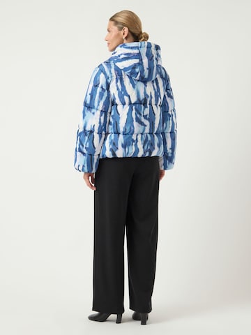 YAS Overgangsjakke 'YASMyrano' i blå