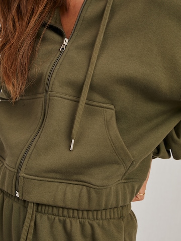 A LOT LESS Sweat jacket 'Joanna' in Green