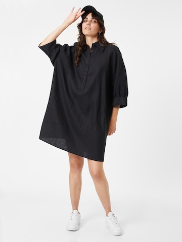 Sisley Košilové šaty – černá