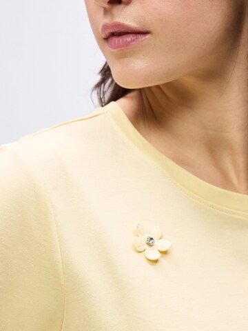 ONLY Carmakoma Majica 'CARZENIA' | rumena barva