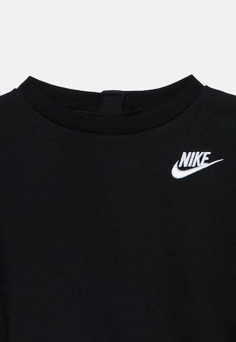 Nike Sportswear Tavaline suurus Spordidress, värv must
