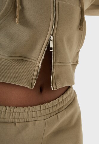 Tom Barron Joggingpak in Bruin