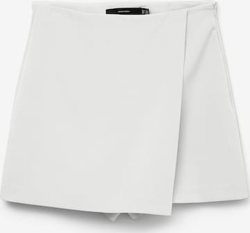 VERO MODA Loose fit Trousers in White: front