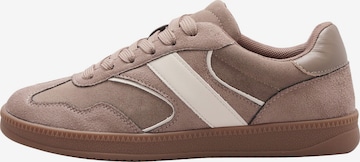 Sneaker bassa di Friends Like These in marrone: frontale