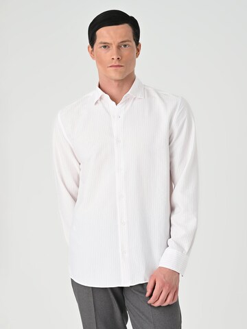 Antioch Regular fit Button Up Shirt in Pink