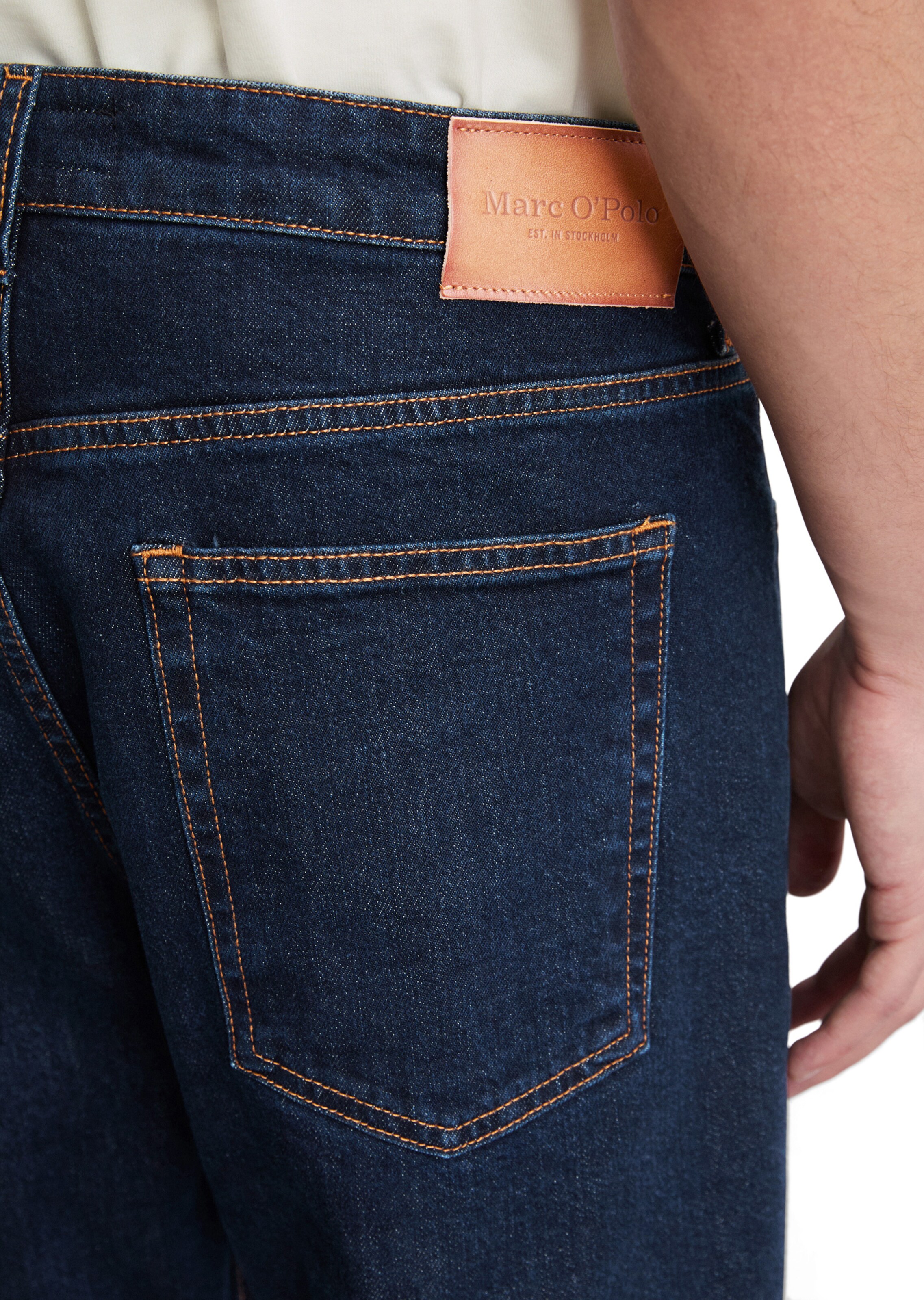 Marc O'Polo Tapered Jeans in Blauw