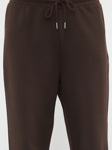 Wide leg Pantaloni di Trendyol in marrone