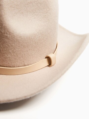 Bershka Hat in Beige