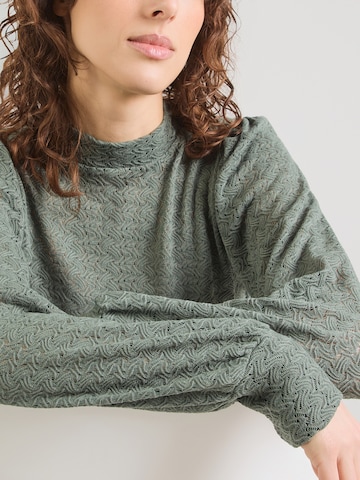 ABOUT YOU - Camiseta 'Darina Shirt' en verde