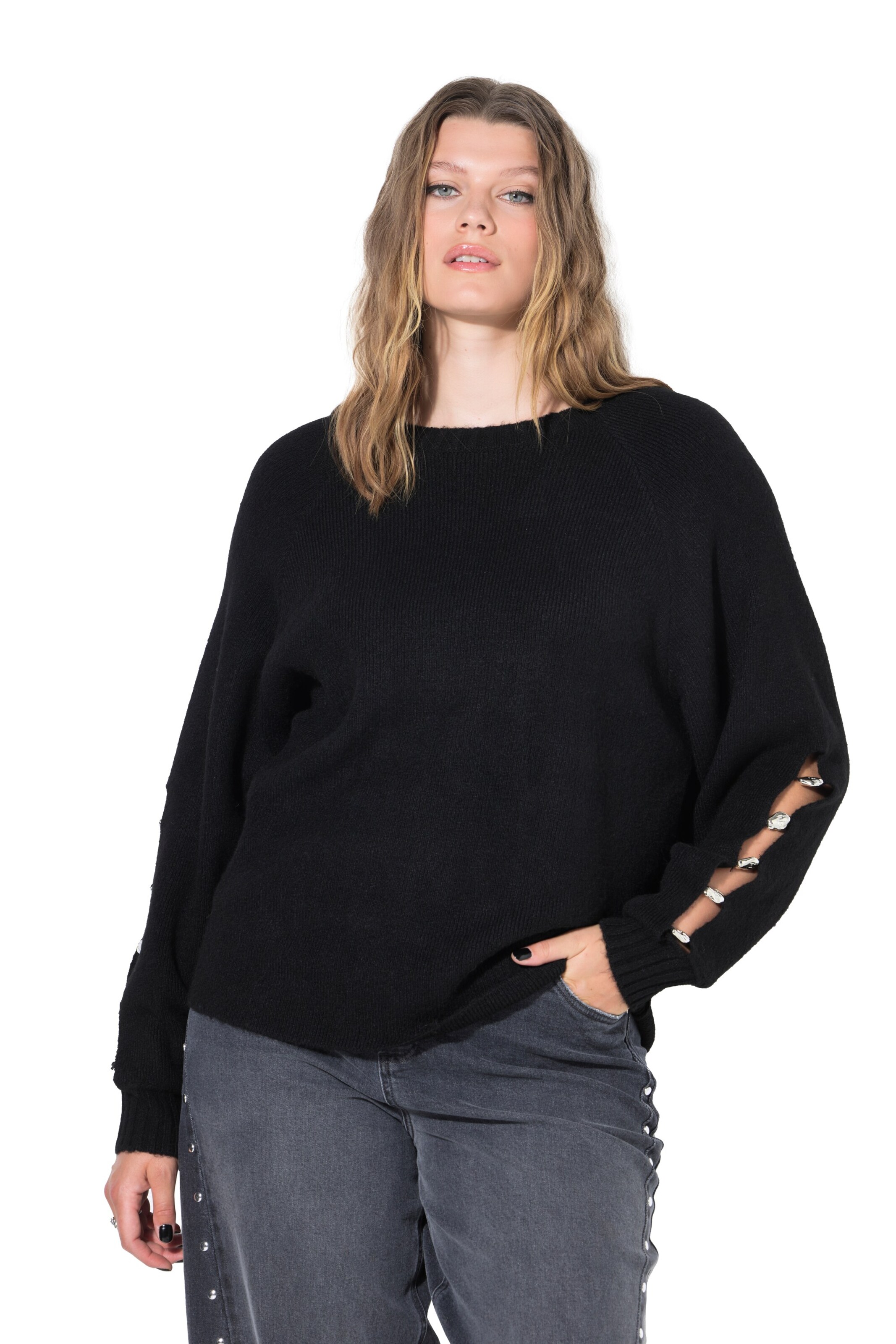 Studio Untold Sweater in Black: front