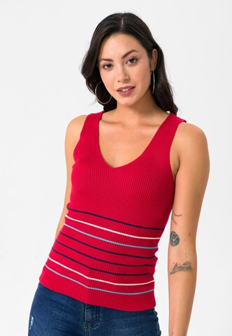 Top in maglia di Felix Hardy in rosso: frontale