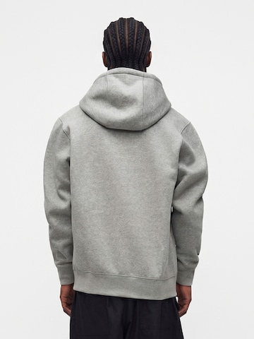 Nike Sportswear Свитшот 'CLUB' в Серый