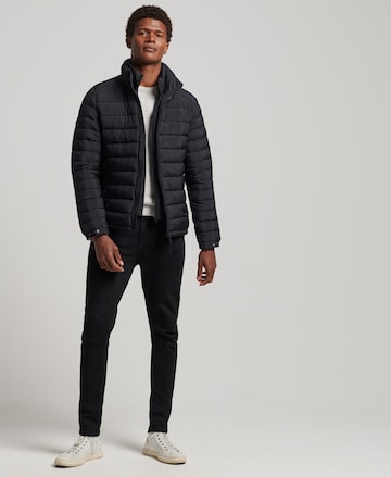 Superdry Jacke in Schwarz