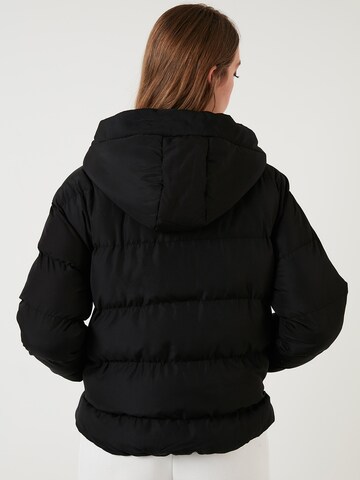 Veste d’hiver LELA en noir