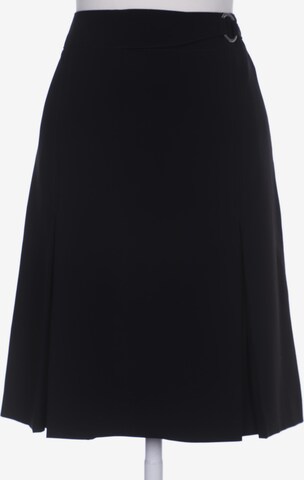 apriori Skirt in M in Black: front