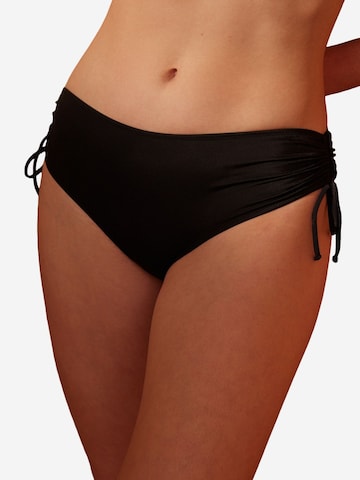 Penti Bikini bottom 'Bikinihosen' in Black: front