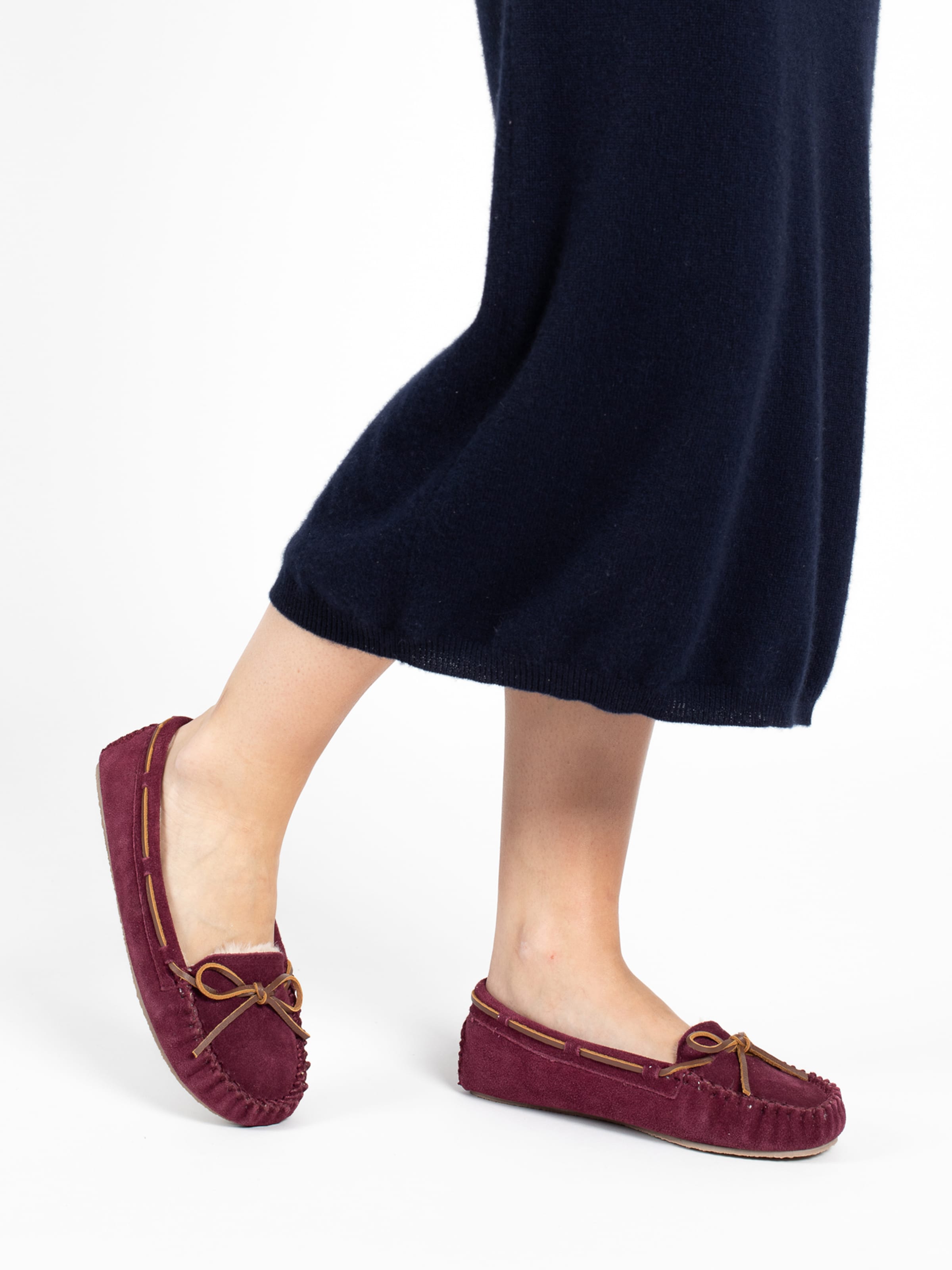 Minnetonka Slipper Cally in Dark Red ABOUT YOU