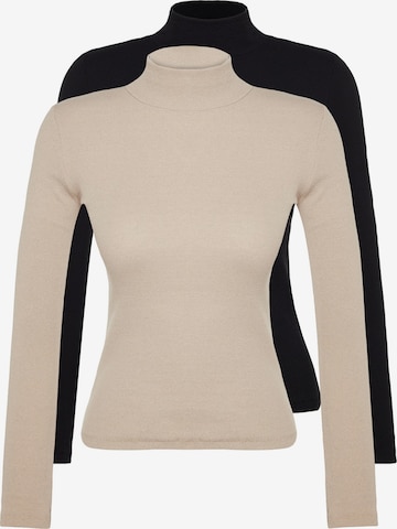 Tricou de la Trendyol pe bej: față