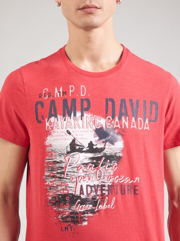 Maglietta di CAMP DAVID in rosso