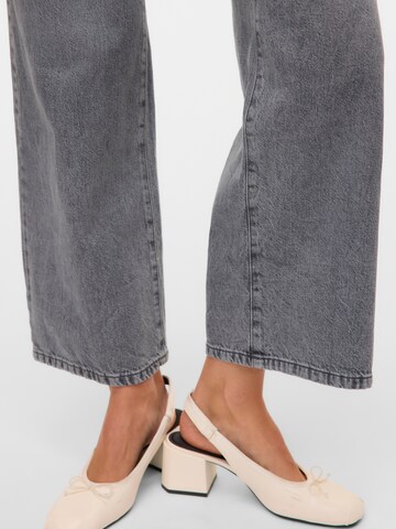 VERO MODA Wide Leg Jeans 'VMKERRY' in Grau