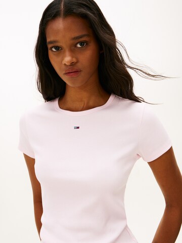 Tommy Jeans T-Shirt 'ESSENTIAL' in Pink