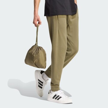 Giacca sportiva 'Essentials' di ADIDAS SPORTSWEAR in verde