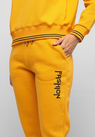 Tom Barron Tracksuit in Yellow