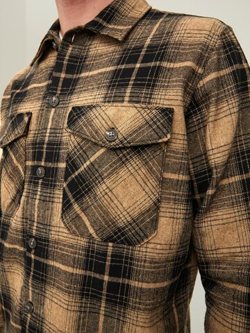 JACK & JONES Comfort fit Button Up Shirt 'Jay' in Brown