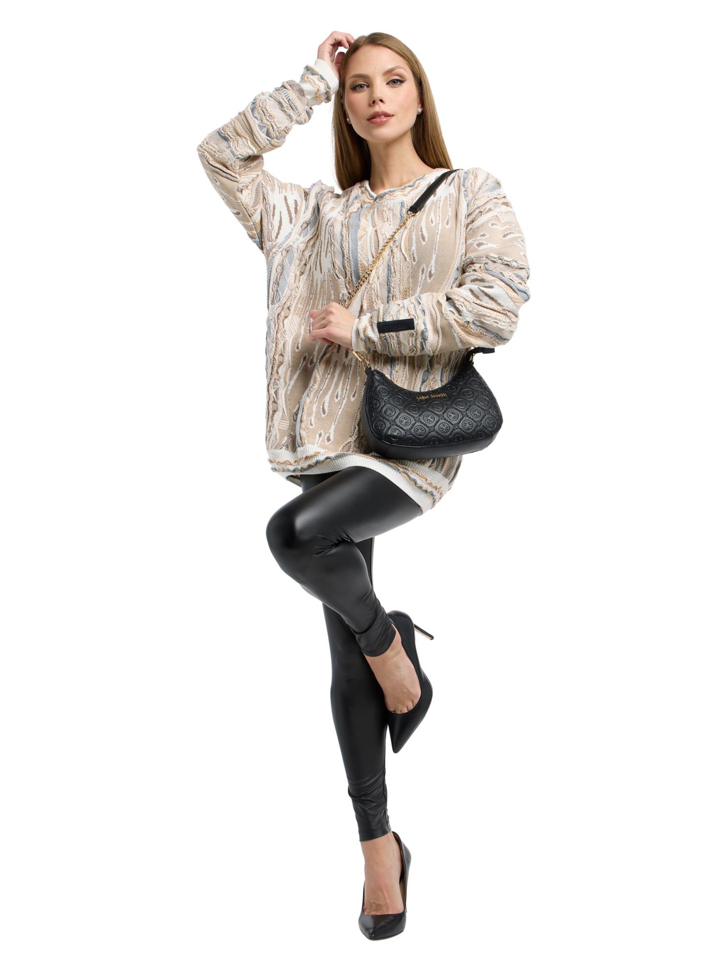 Carlo Colucci Schoudertas 'Erbisti' in Zwart: voorkant