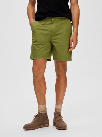 Pantalon chino SELECTED HOMME en vert : devant