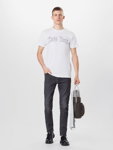 T-Shirt 'New York' Mister Tee en blanc