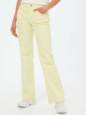 Blanche Regular Jeans in Yellow: front