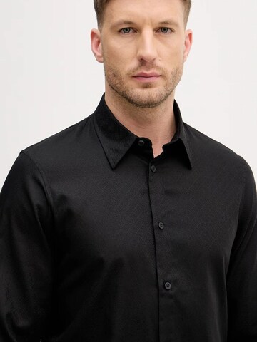Regular fit Camicia di ARMANI EXCHANGE in nero